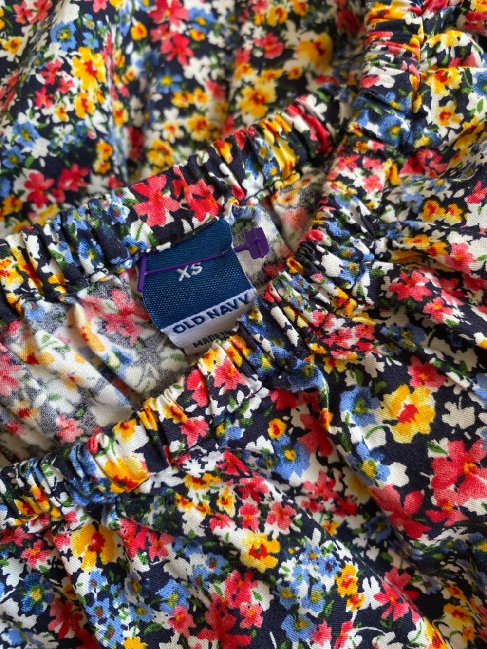 Old Navy floral peplum blouse, size XS - Picture 5 of 6